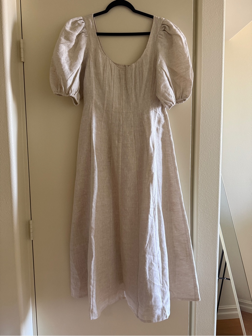 Light Beige Puff Sleeve Midi Dress